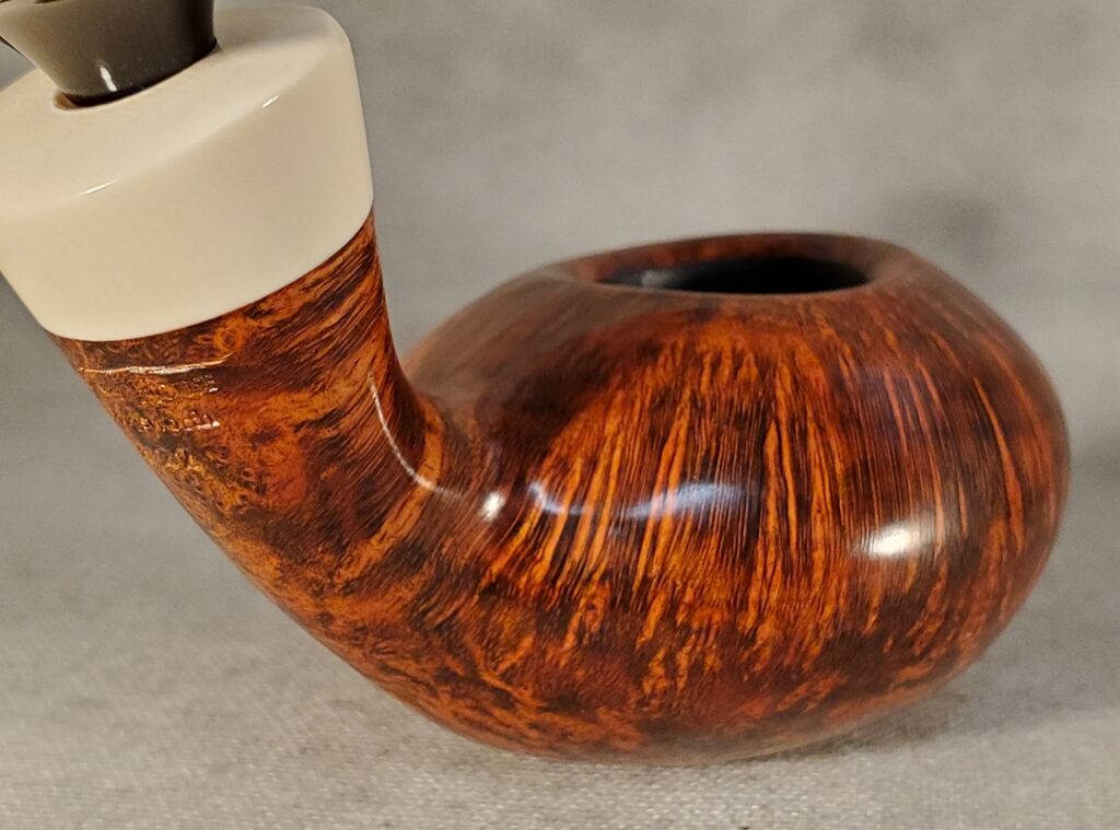 SOLD Cardinal House Hollingsworth F.A.T. 719 Walt Cannoy Pipes