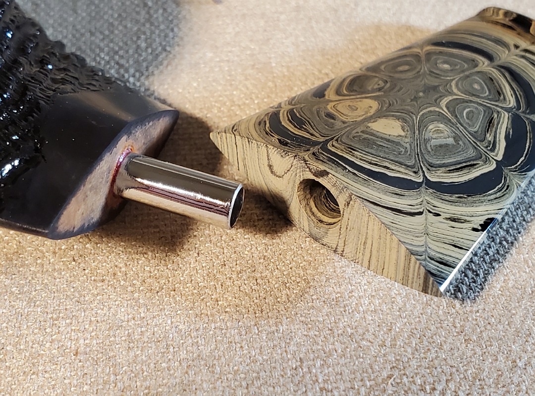 SOLD - 10th Anniversary Cardinal House Munn Blade-shank Pocket Bulldog 1021 - Image 18