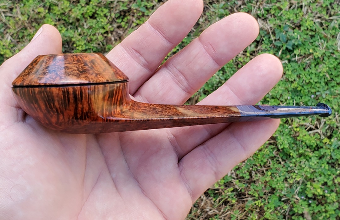 10th Anniversary Cardinal House Langford Blade-shank Bulldog 1028 - Image 3