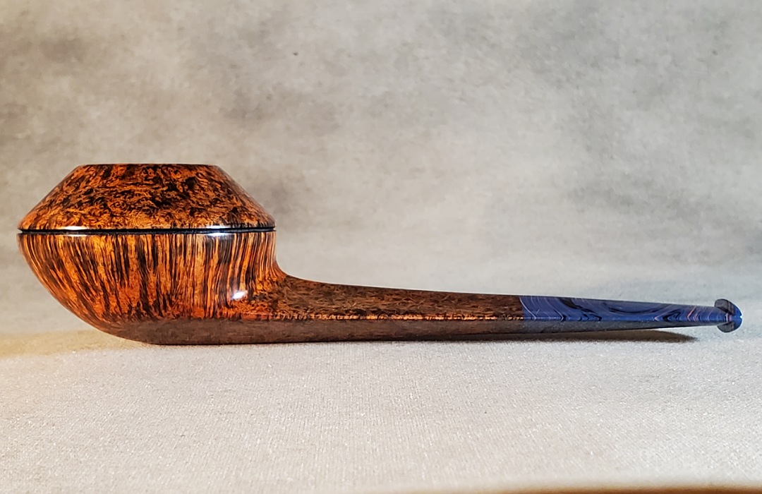 10th Anniversary Cardinal House Langford Blade-shank Bulldog 1028 - Image 6