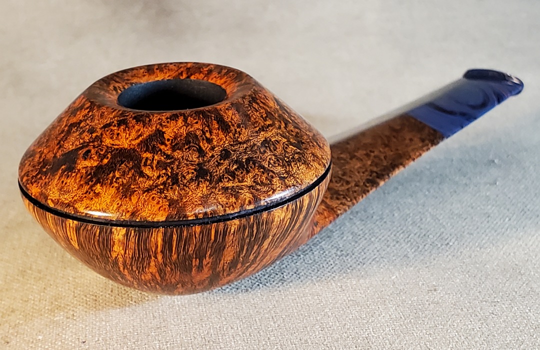 10th Anniversary Cardinal House Langford Blade-shank Bulldog 1028 - Image 11